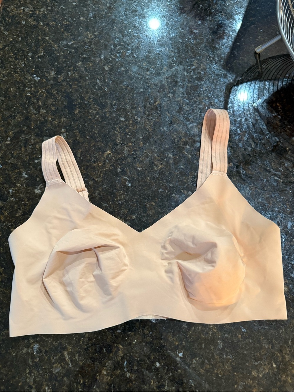 Knix Revolution Wireless Bra Nude Beige Seamless bra size 7